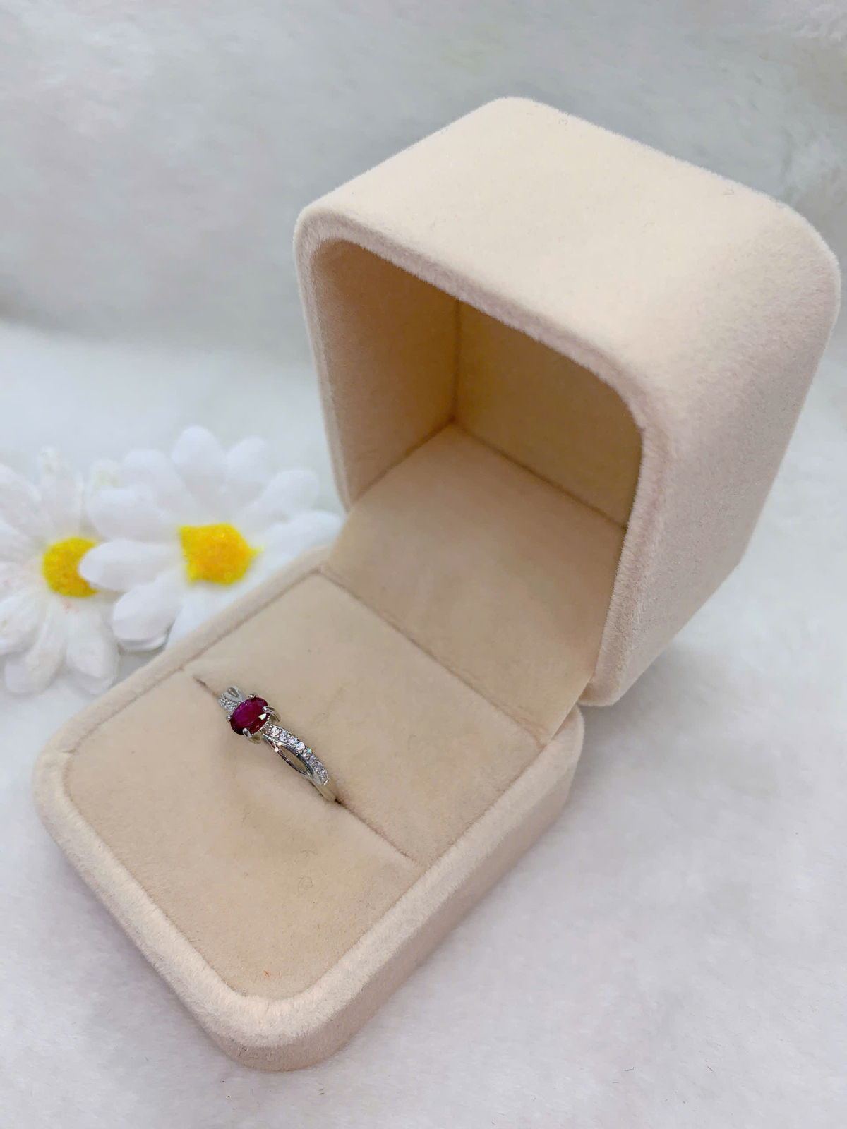 Nhẫn đá Ruby face bạc 925 - RRB184