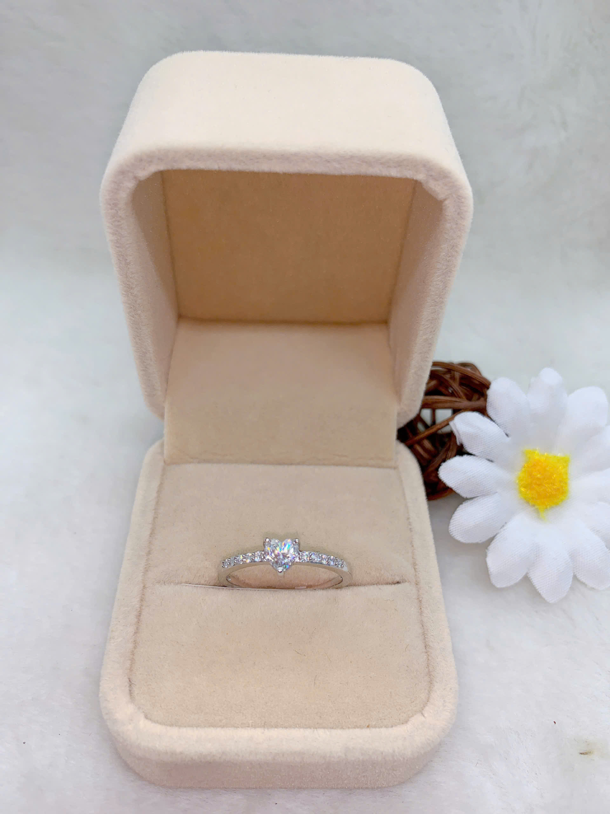 Nhẫn Moissanite ( D,FL,EX ) 9mm size 7 bạc 925-RMX137S07