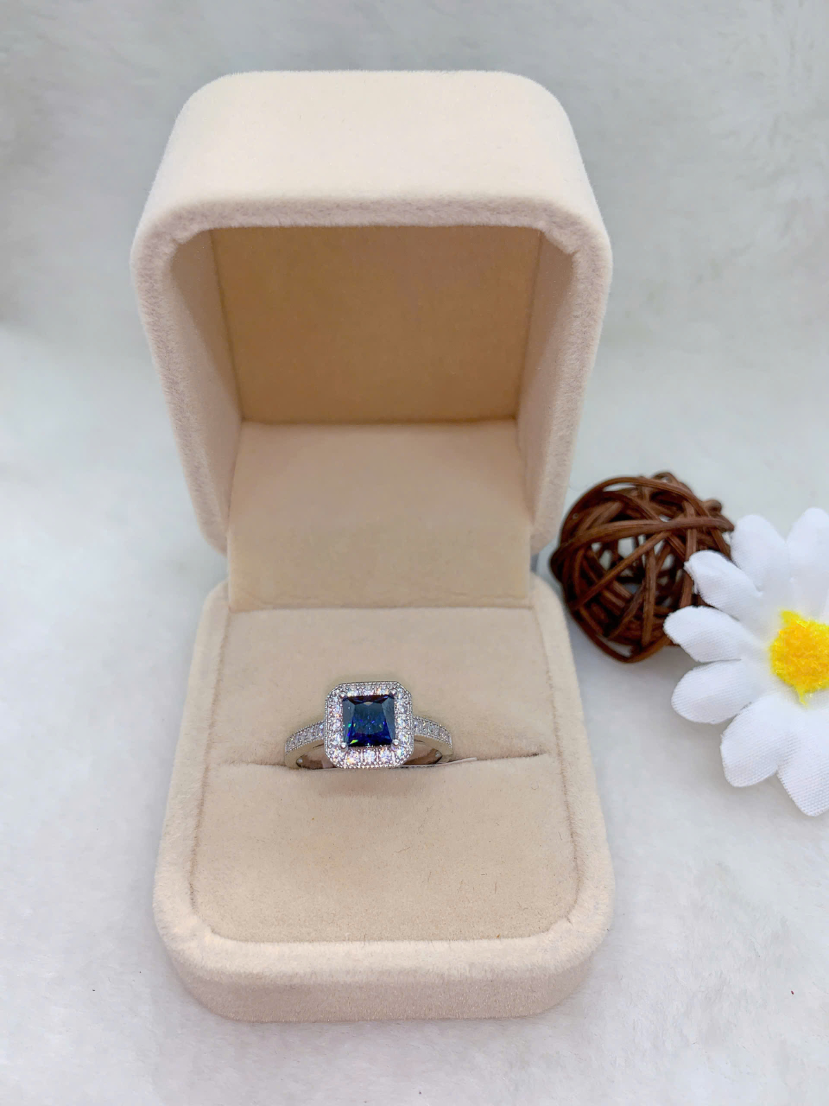 Nhẫn Moissanite ( D,FL,EX ) 9mm size 7 bạc 925-RMX126BS07