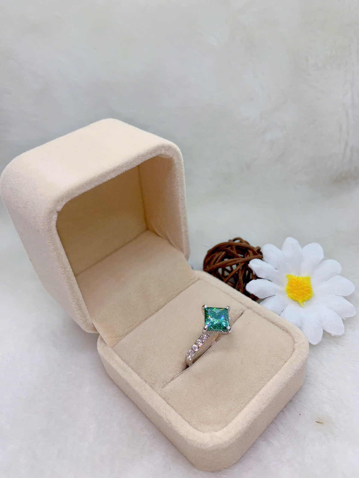 Nhẫn Moissanite ( D,FL,EX ) 9mm size 6 bạc 925-RMX120GS06