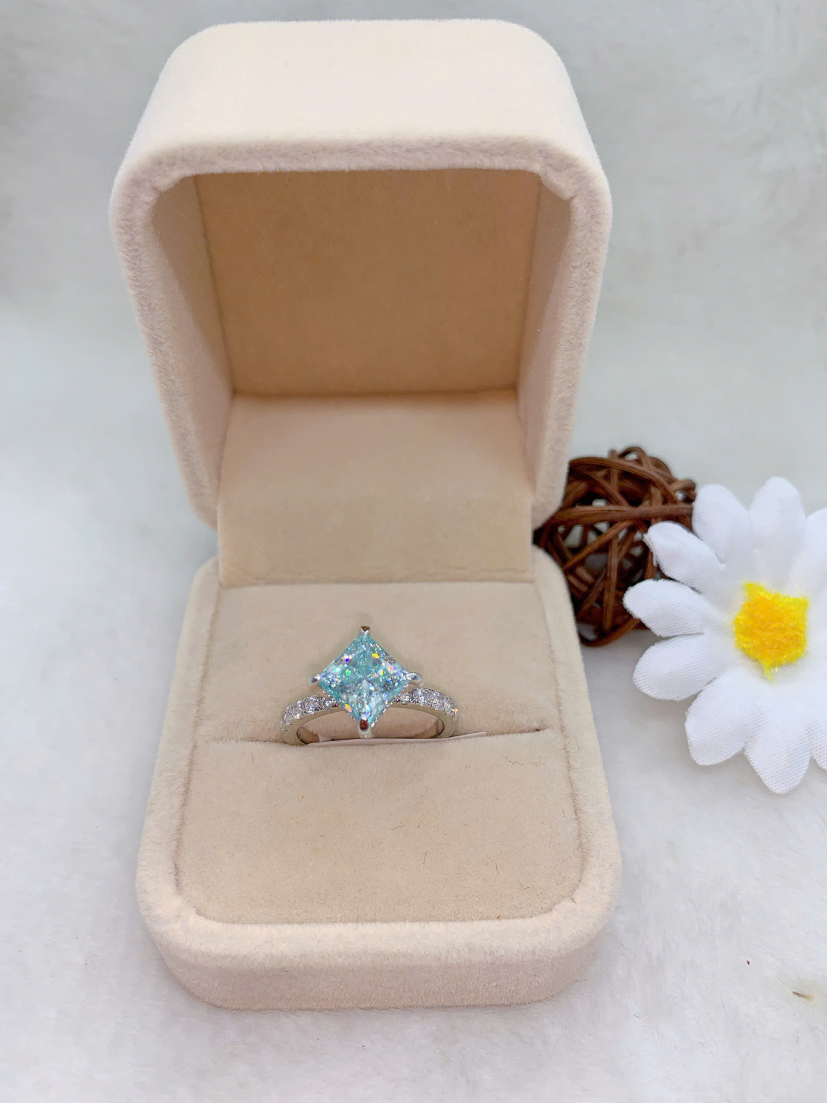 Nhẫn Moissanite ( D,FL,EX ) 9mm size 6 bạc 925-RMX120BS06