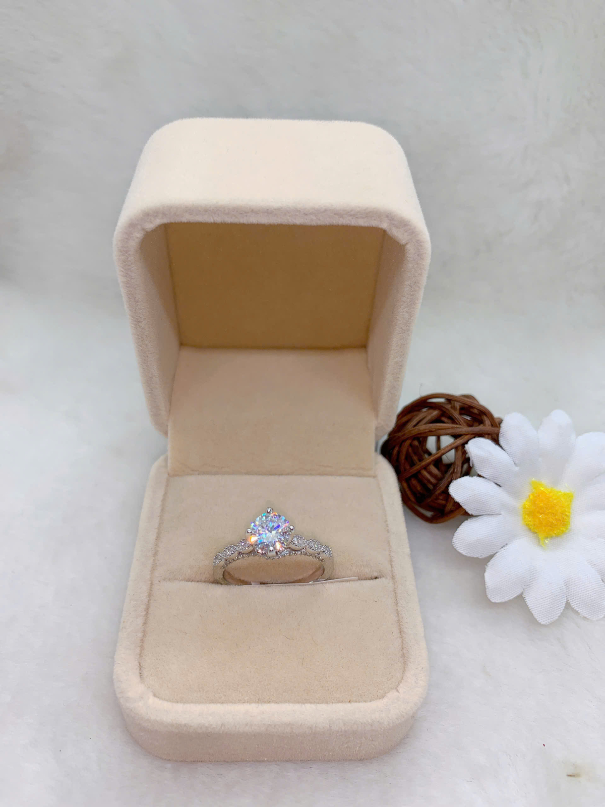 Nhẫn Moissanite ( D,FL,EX ) 9mm size 7 bạc 925-RMX124S07