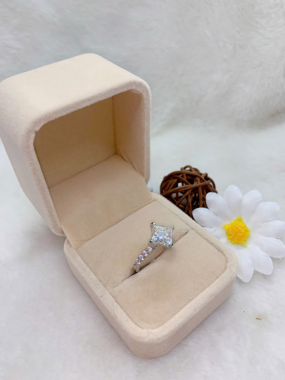 Nhẫn Moissanite ( D,FL,EX ) 9mm size 6 bạc 925-RMX120S05