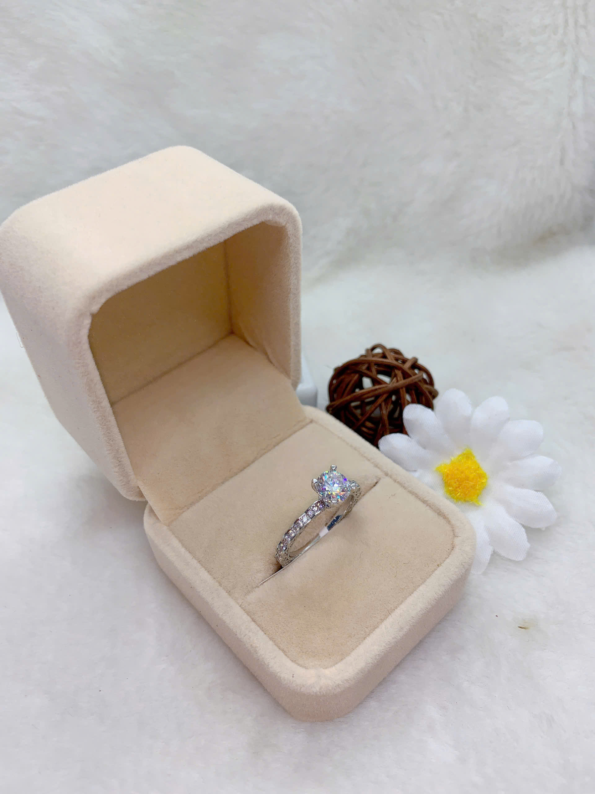 Nhẫn Moissanite ( D,FL,EX ) 9mm size 6 bạc 925-RMX125S06