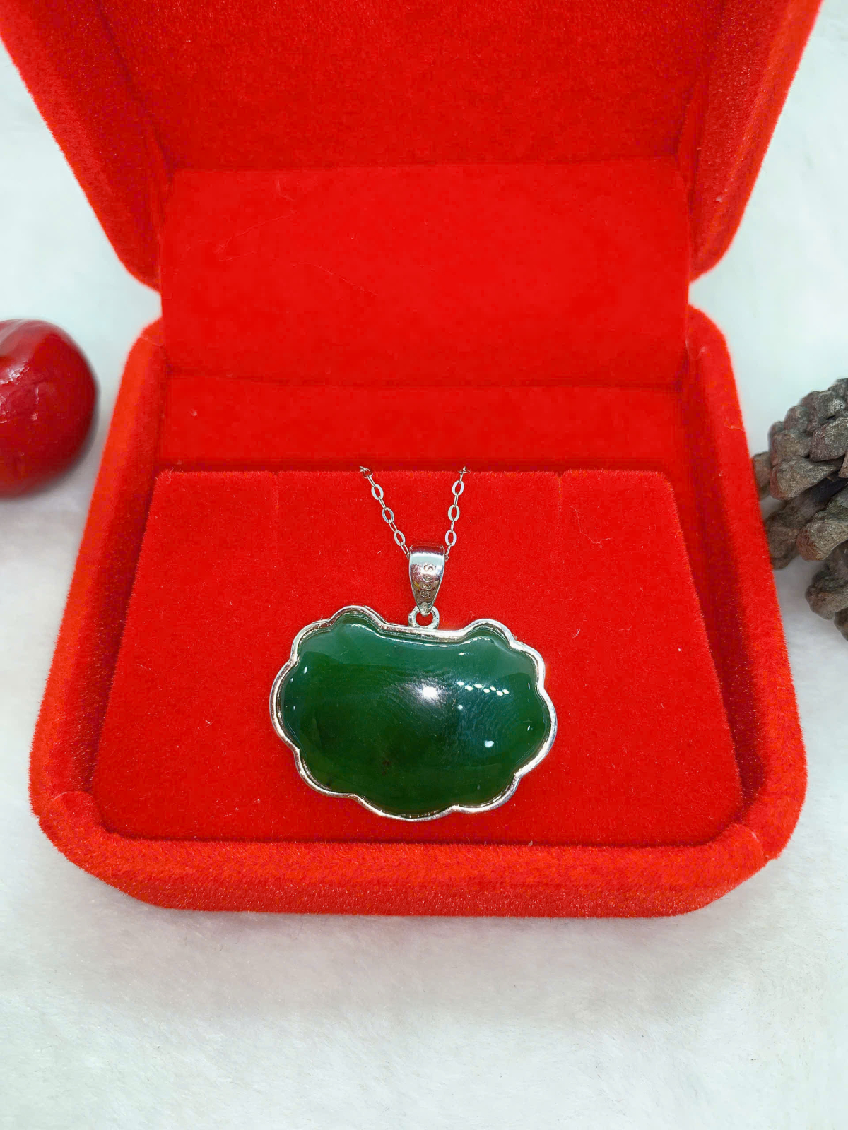 Mặt Dây Chuyền Ngọc Bích 17*24mm Bạc 925 - NE10869