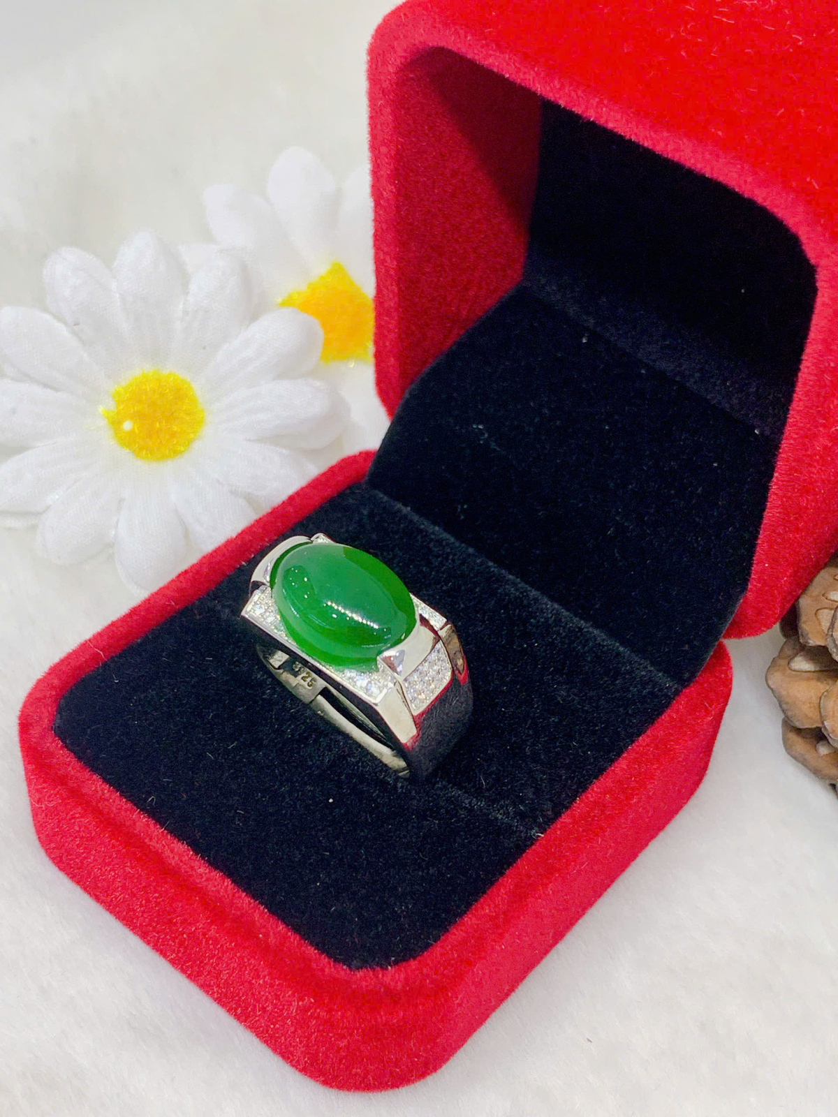 Nhẫn Ngọc Bích 10*14mm bạc 925 - NE11315