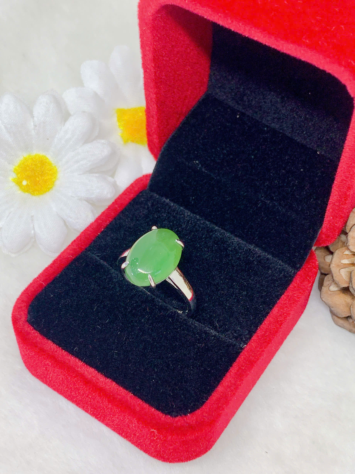 Nhẫn Ngọc Bích 10*14mm bạc 925 - NE11302