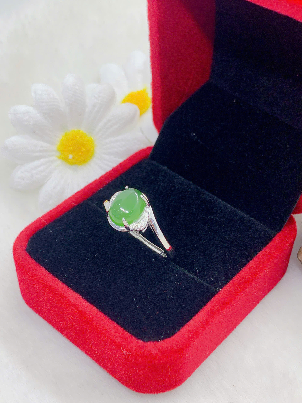 Nhẫn Ngọc Bích 7*9mm bạc 925 - NE11127