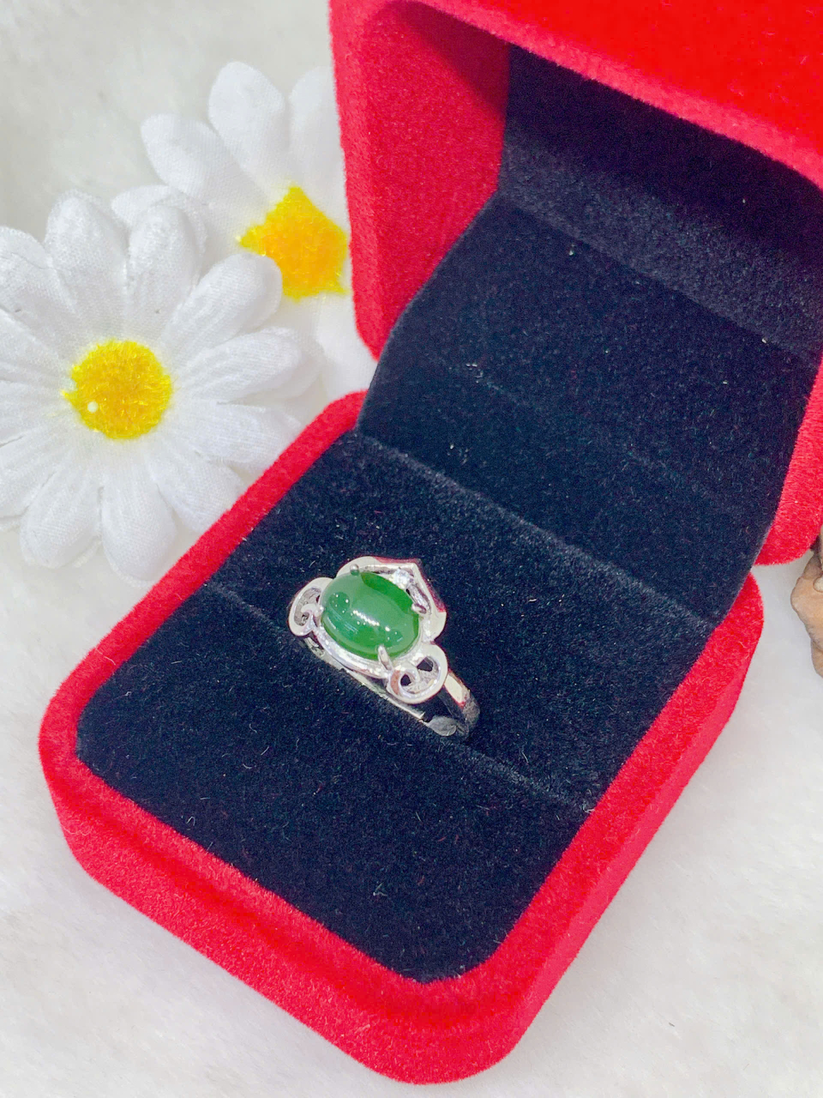 Nhẫn Ngọc Bích 7*9mm bạc 925 - NE11090