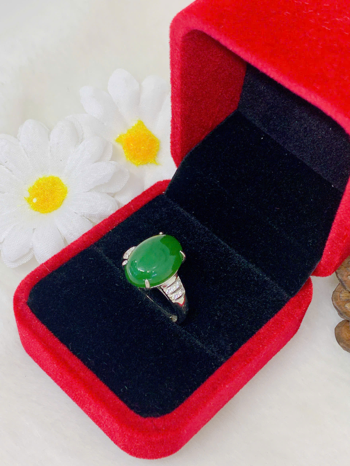 Nhẫn Ngọc Bích 10*14mm bạc 925 - NE11304