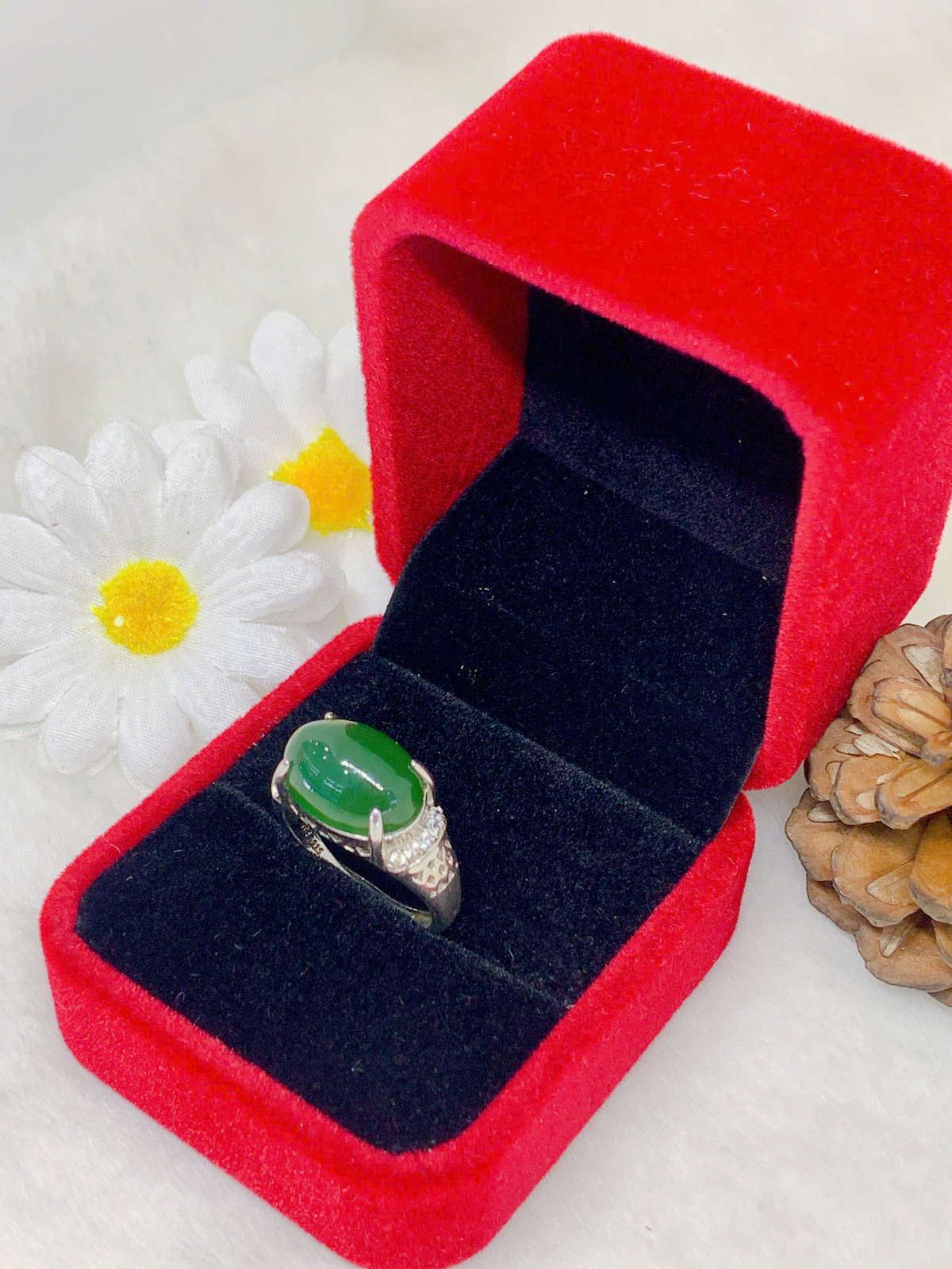 Nhẫn Ngọc Bích 10*14mm bạc 925 - NE11104