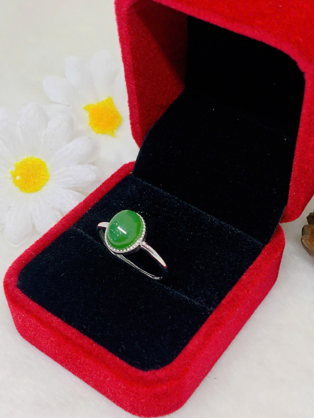 Nhẫn Ngọc Bích 7*9mm bạc 925 - NE11081