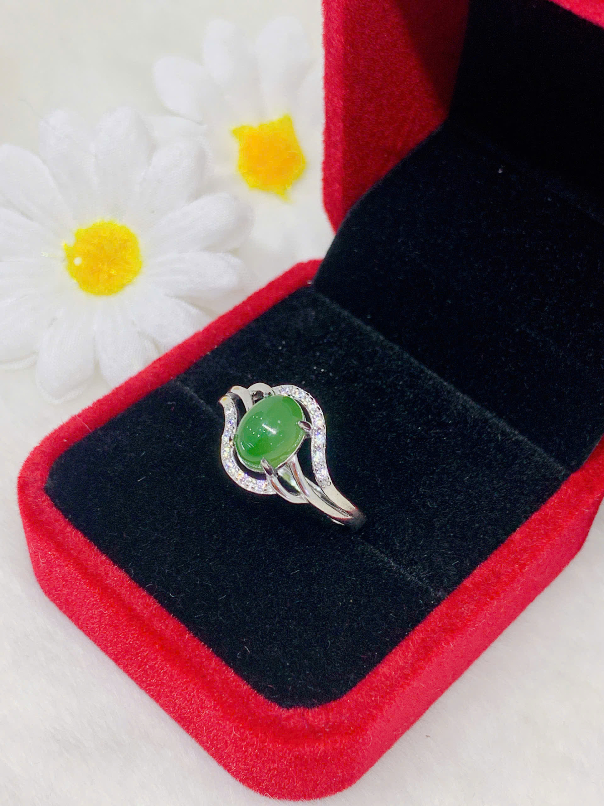 Nhẫn Ngọc Bích 6*8mm bạc 925 - NE11152