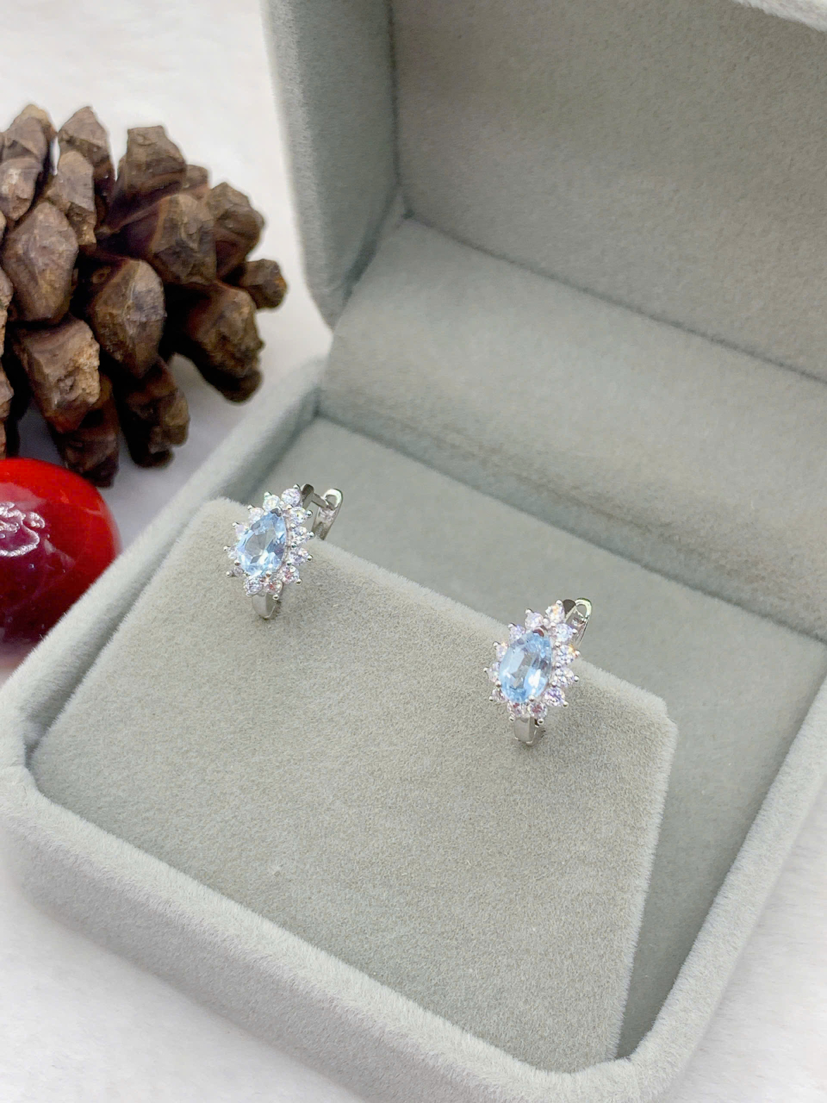 Hoa Tai Đá Topaz 4*6mm Bạc 925 - BT049