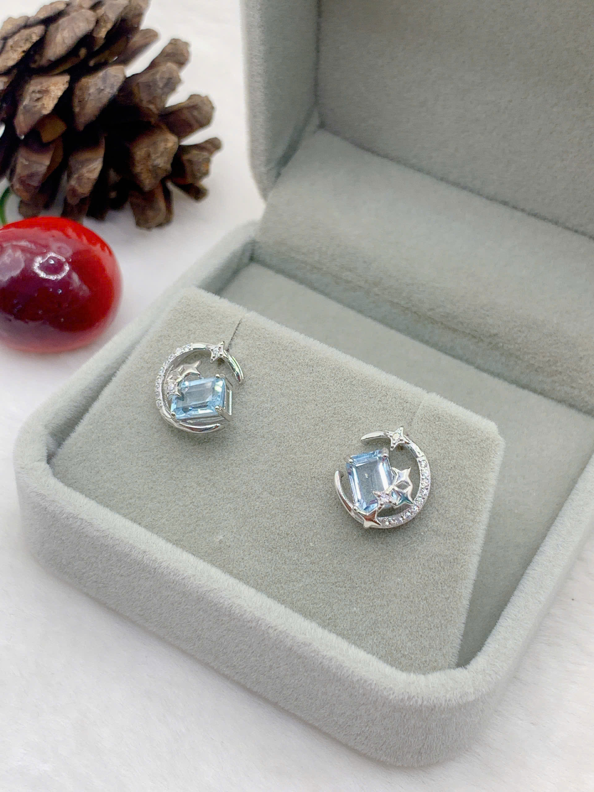 Hoa Tai Đá Topaz 5*7mm Bạc 925 - BT073