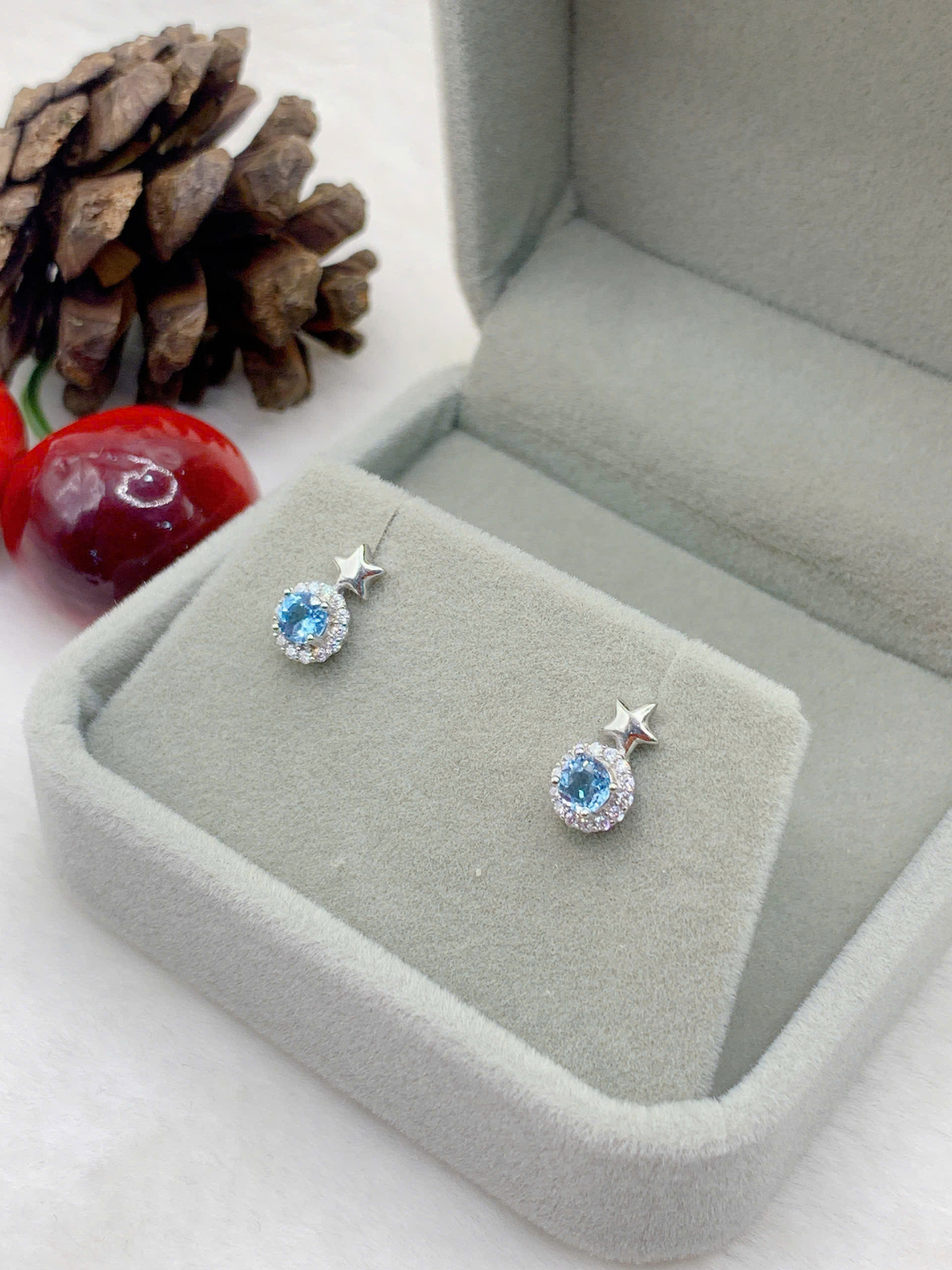 Hoa Tai Đá Topaz 4mm Bạc 925 - BT086