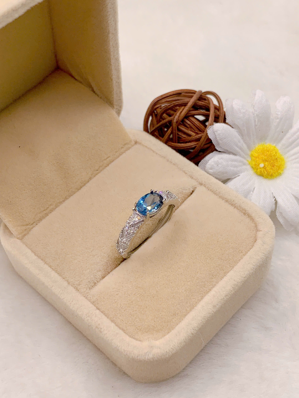 Nhẫn Đá Topaz 5*7mm Bạc 925 - BT294