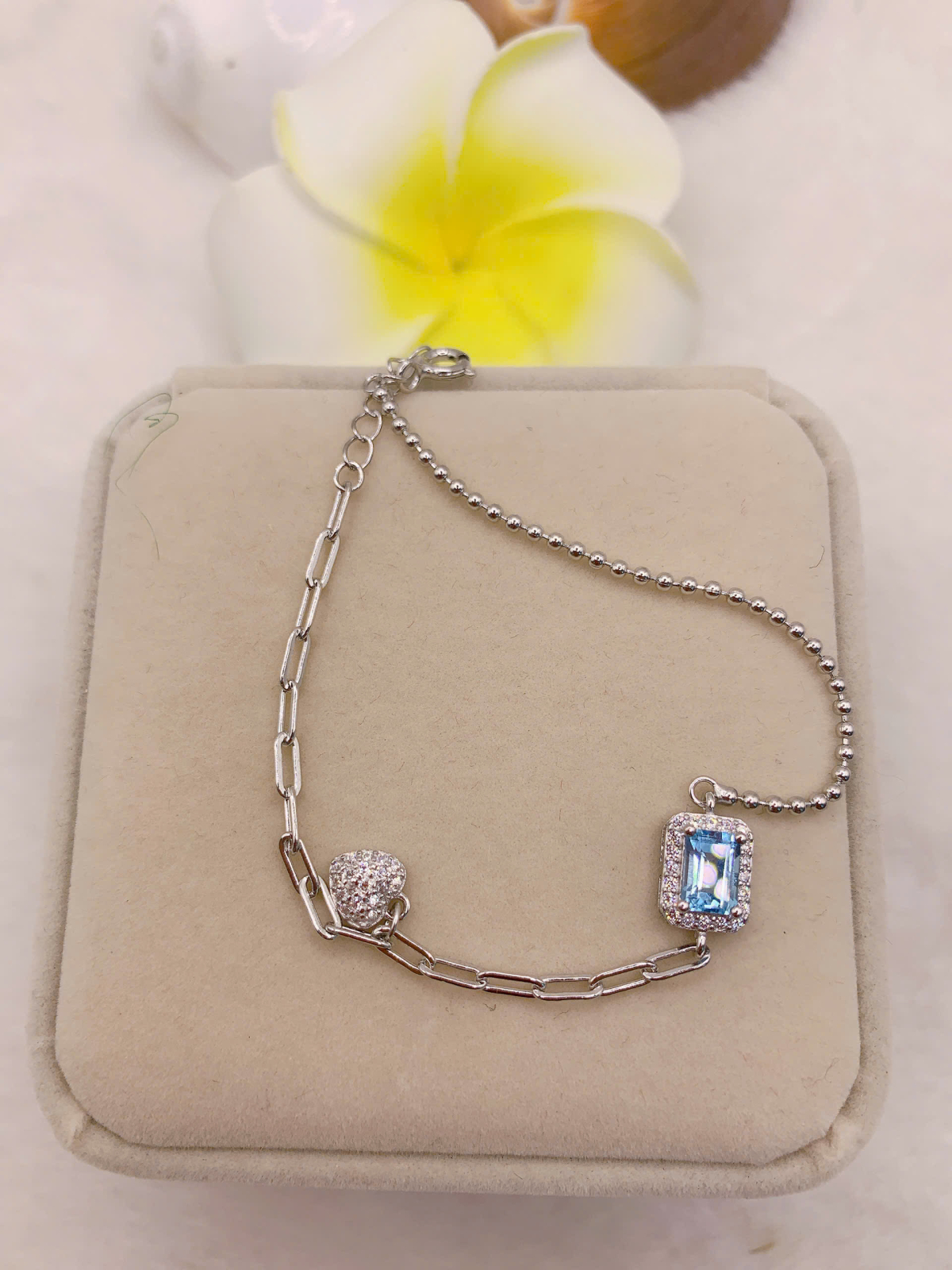 Lắc Tay Đá Topaz 4*6mm Bạc 925 - BT031
