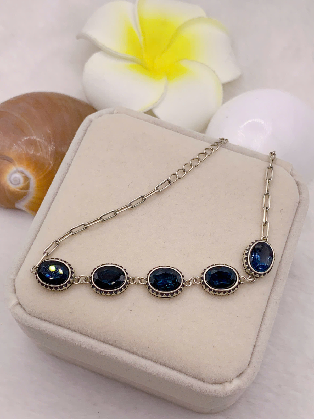 Lắc Tay Đá Topaz 5*7mm Bạc 925 - BT025