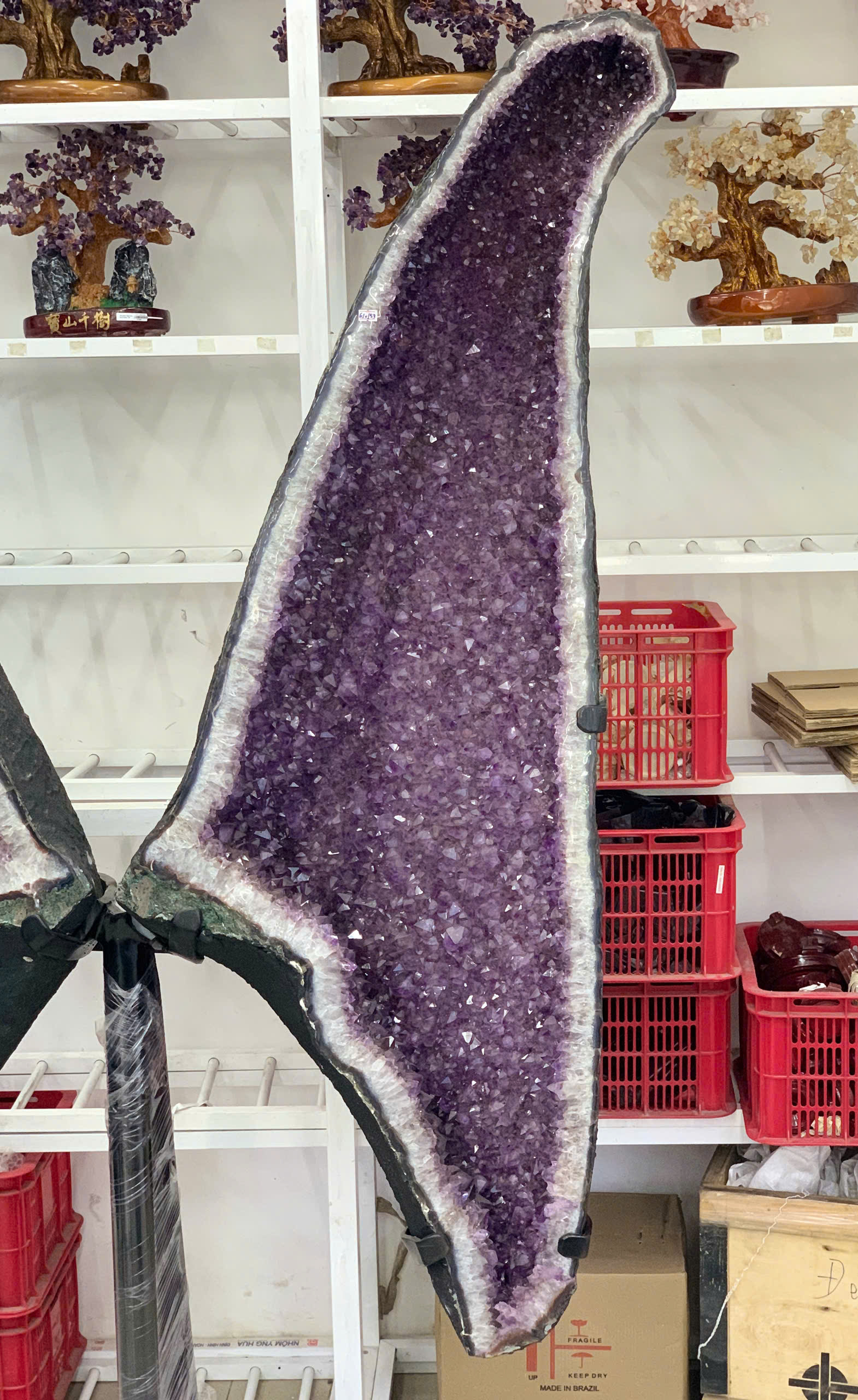 Hốc Thạch Anh Tím Cánh Bướm 2A ( TL: 328.3kg )