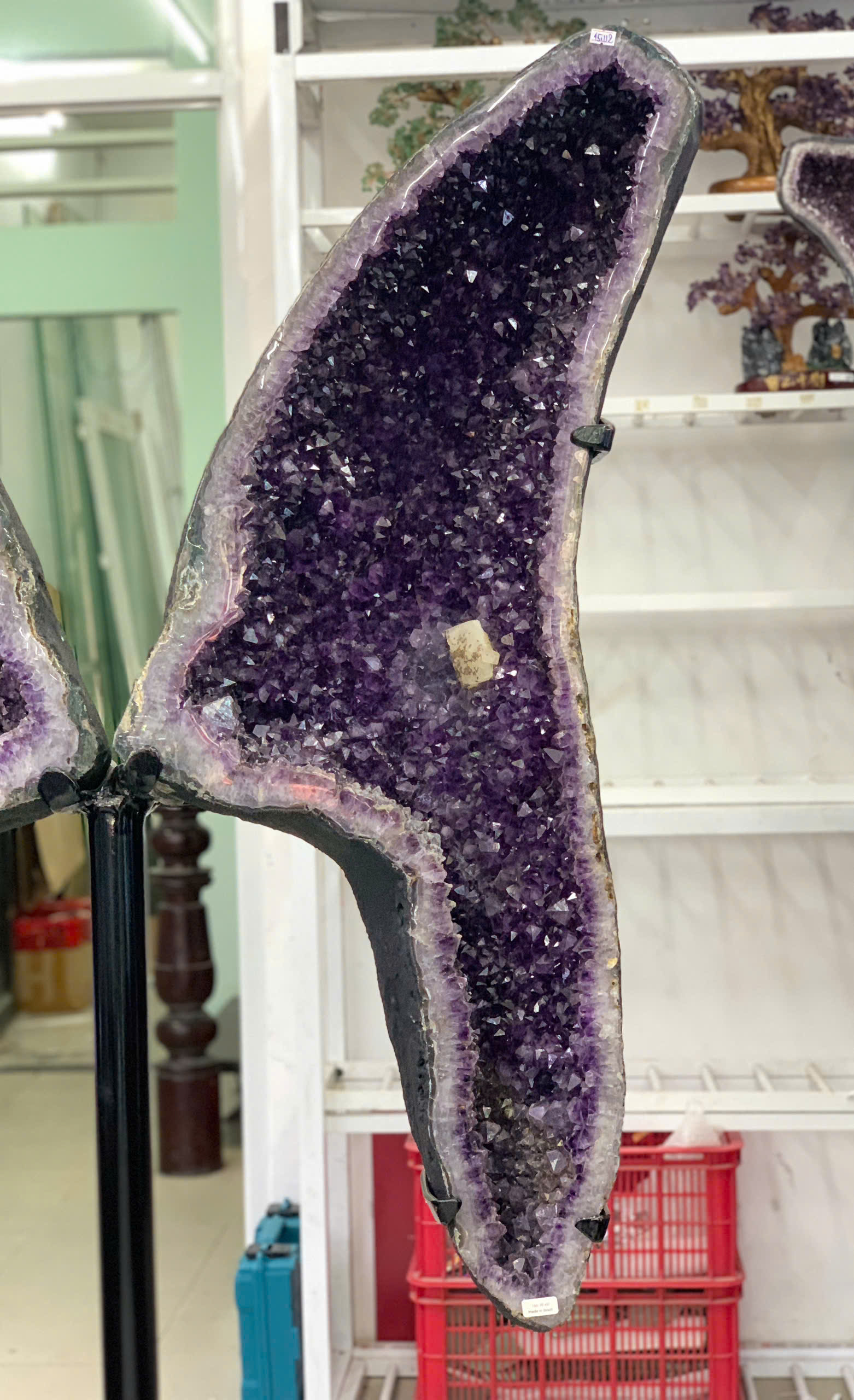 Hốc Thạch Anh Tím Cánh Bướm 3A ( TL: 165.7kg )