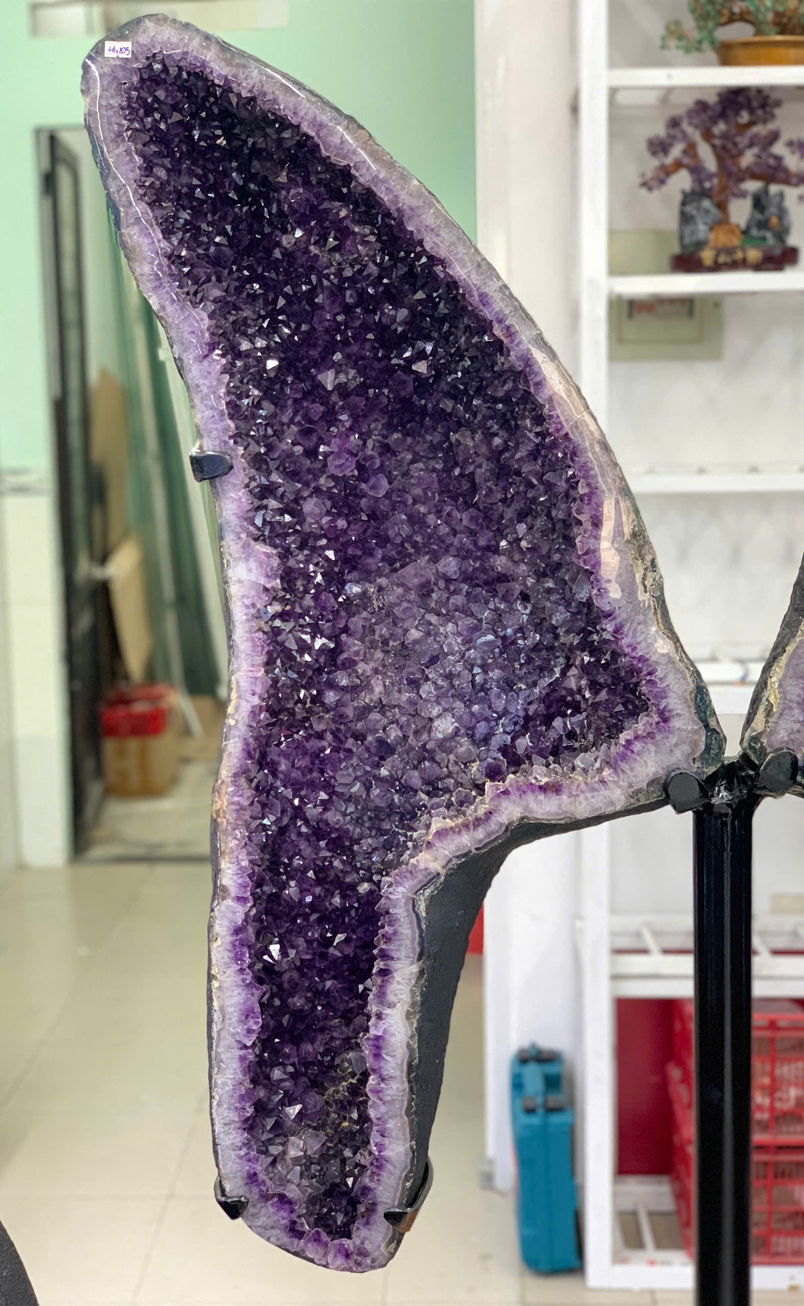 Hốc Thạch Anh Tím Cánh Bướm 3A ( TL: 165.7kg )