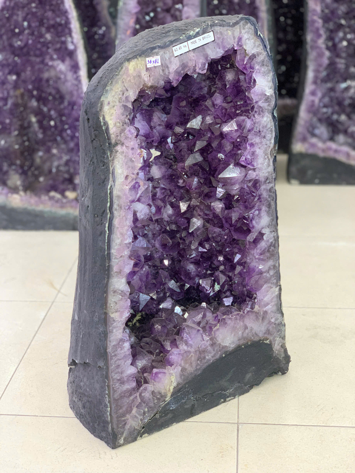 Hốc Thạch Anh Tím ( KL: 63.65kg )