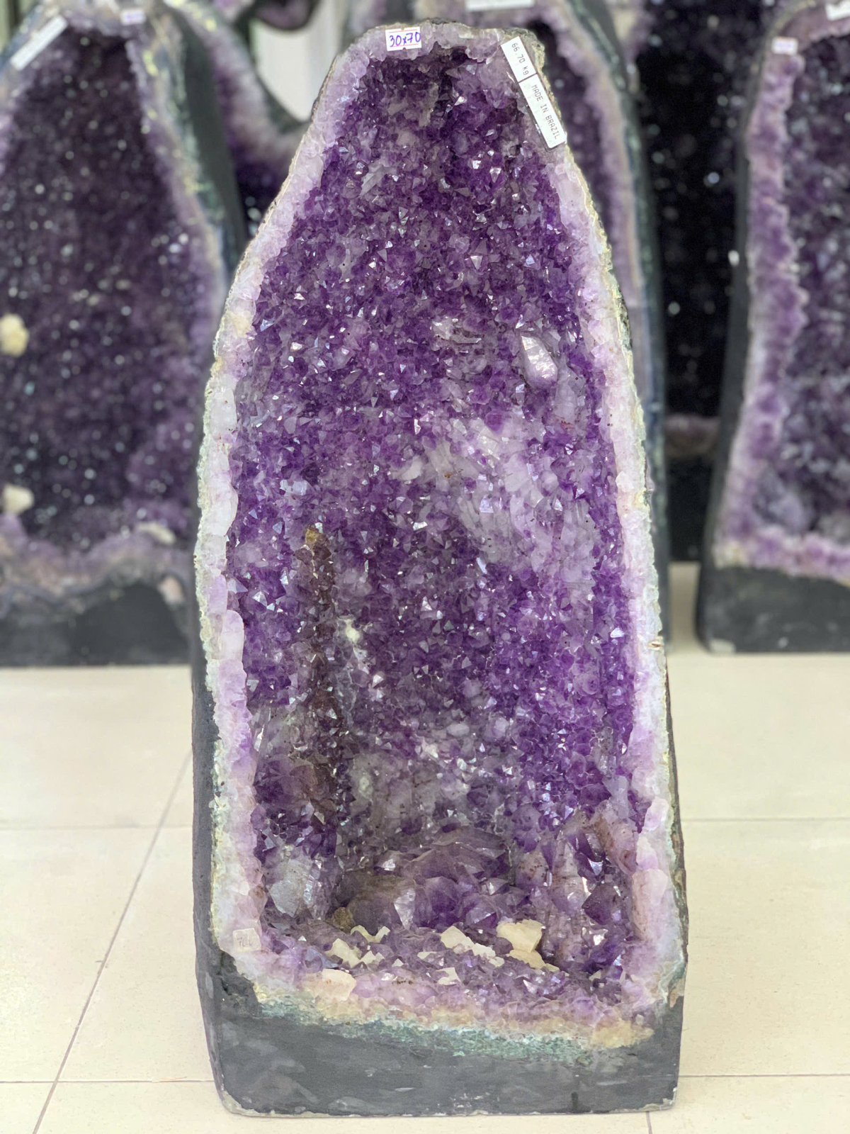 Hốc Thạch Anh Tím 4A ( TL: 66.7kg )