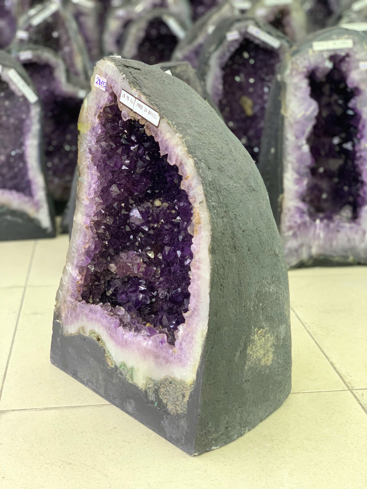 Hốc Thạch Anh Tím 4A ( TL: 19.75kg )