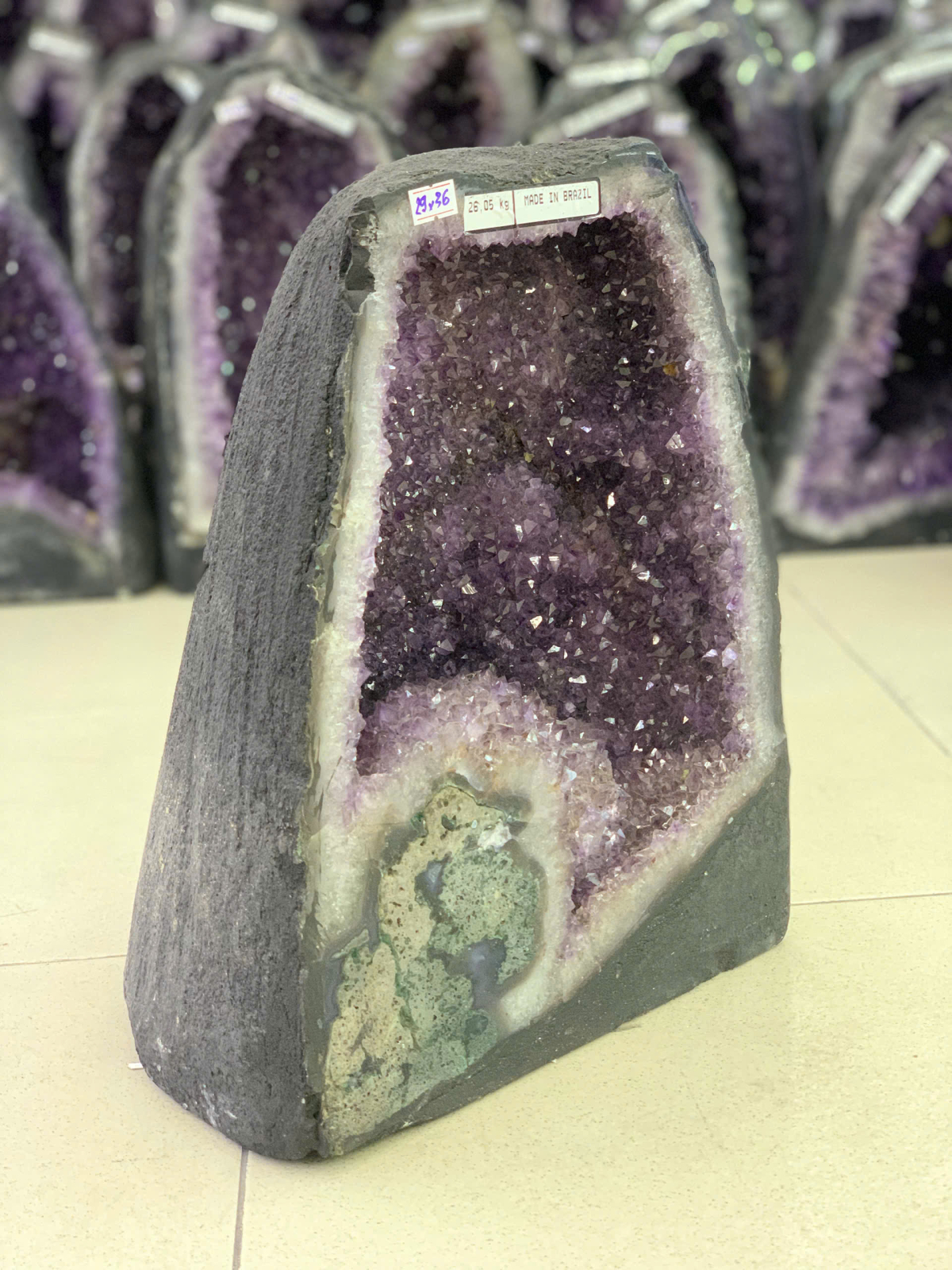 Hốc Thạch Anh Tim 4A ( TL: 26.05kg )