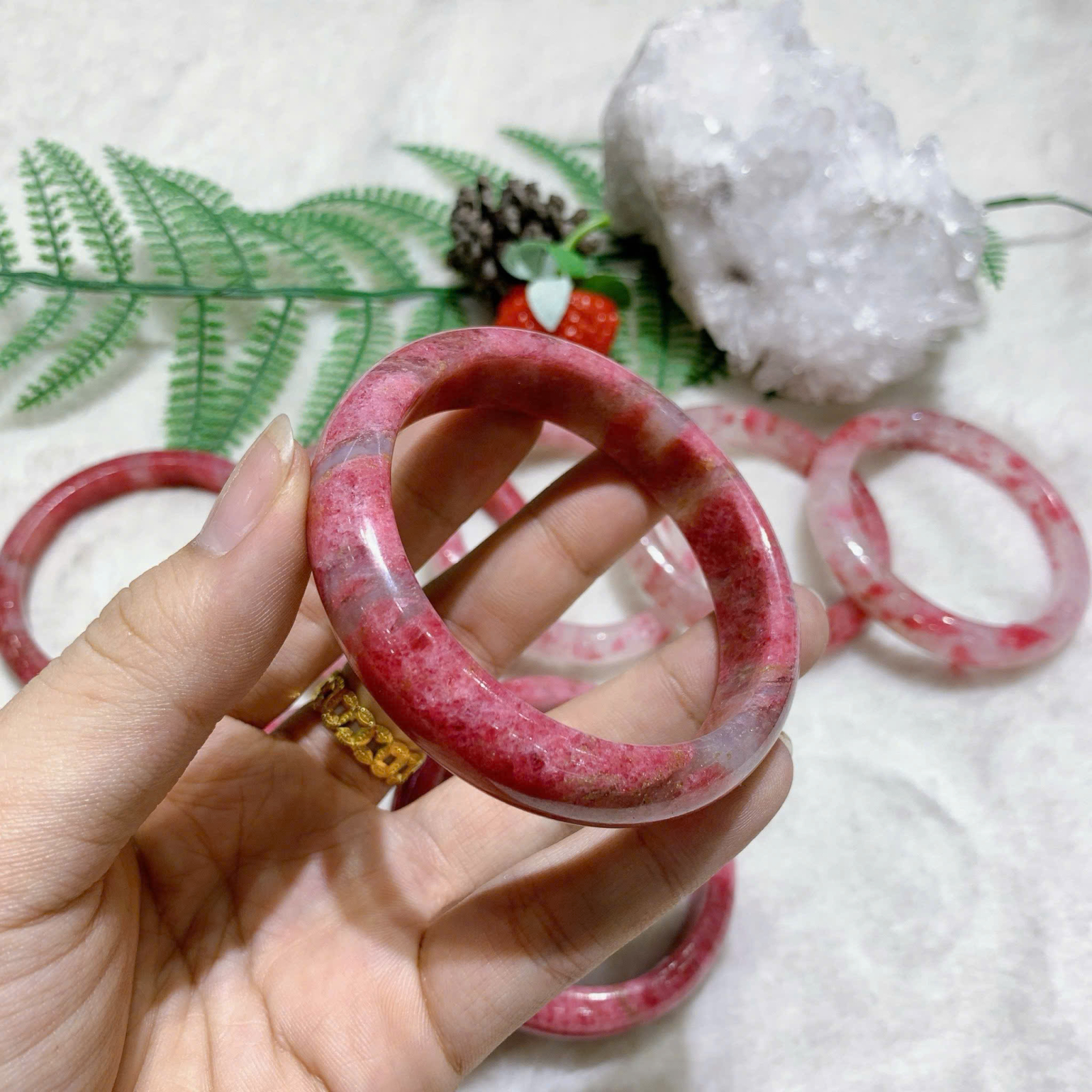 Kiềng đá Tường Vi ( Rhodonite ) size 53-58mm