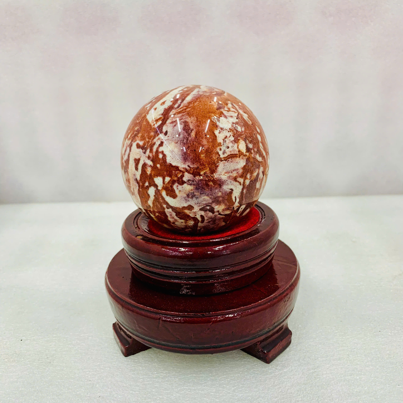Cầu gỗ hoá thạch đỏ ( Petrified wood ) size 5-10cm ( 1kg )