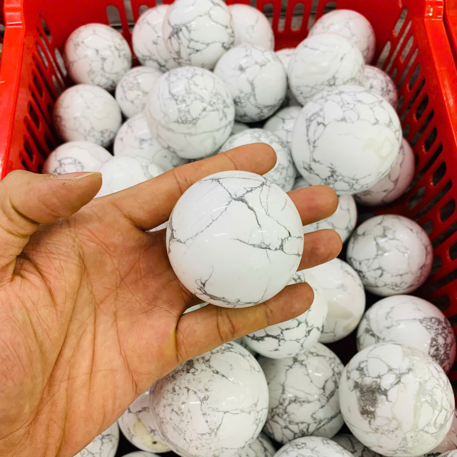 Bi Cầu Howlite size 5-10cm ( 1kg )