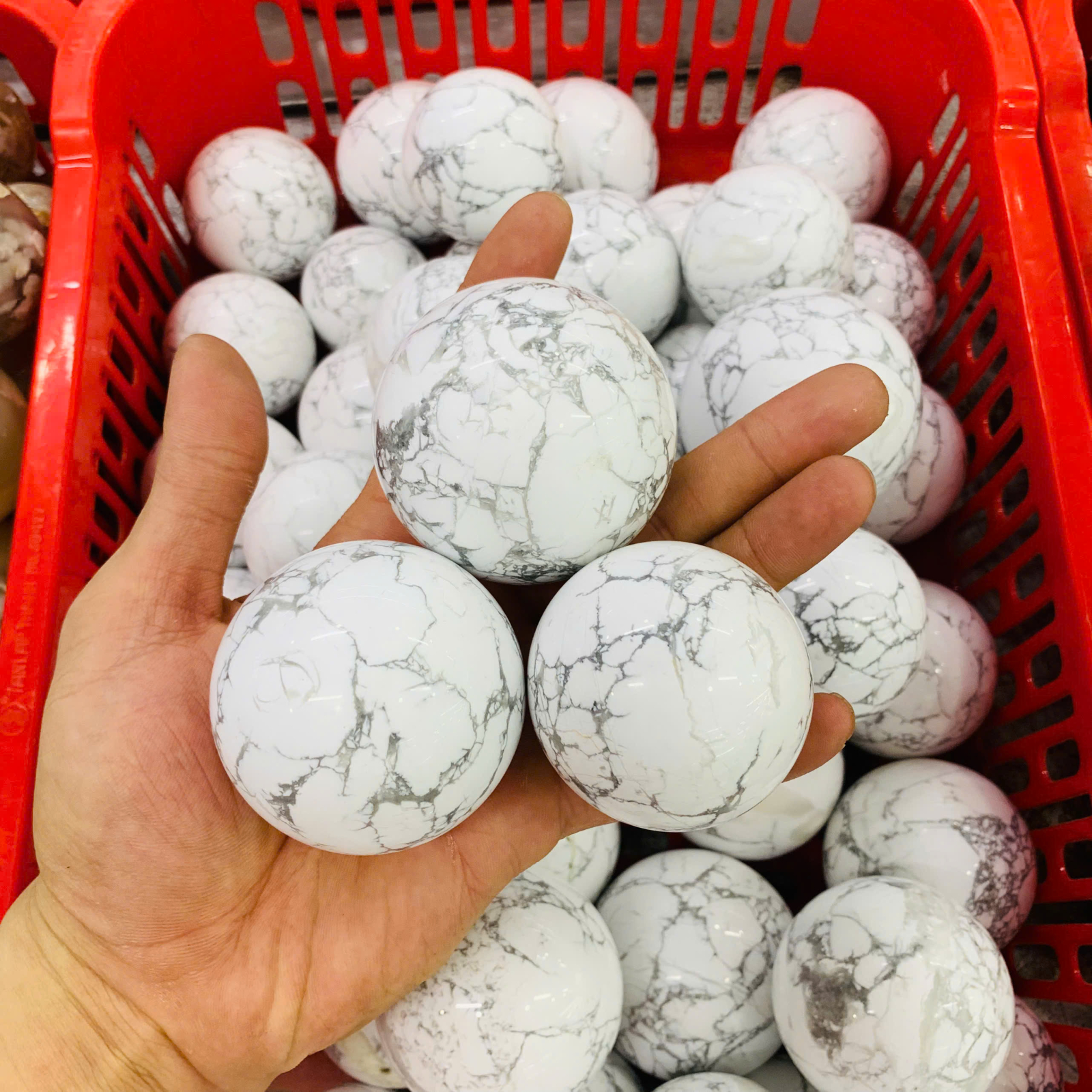 Bi Cầu Howlite size 5-10cm ( 1kg )