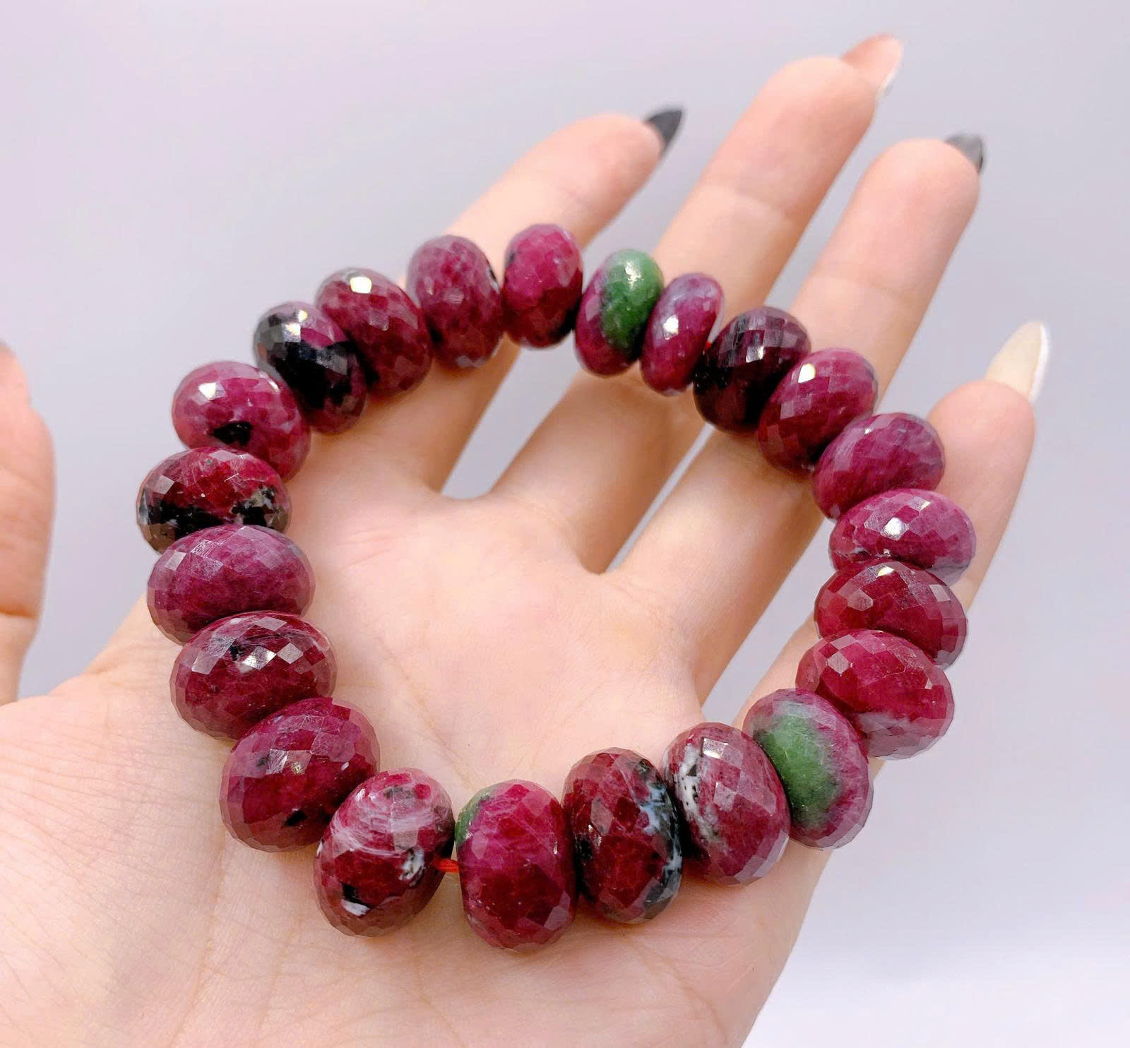 Vòng chuỗi Ruby Nam Phi hạt bầu cắt giác size 15mm