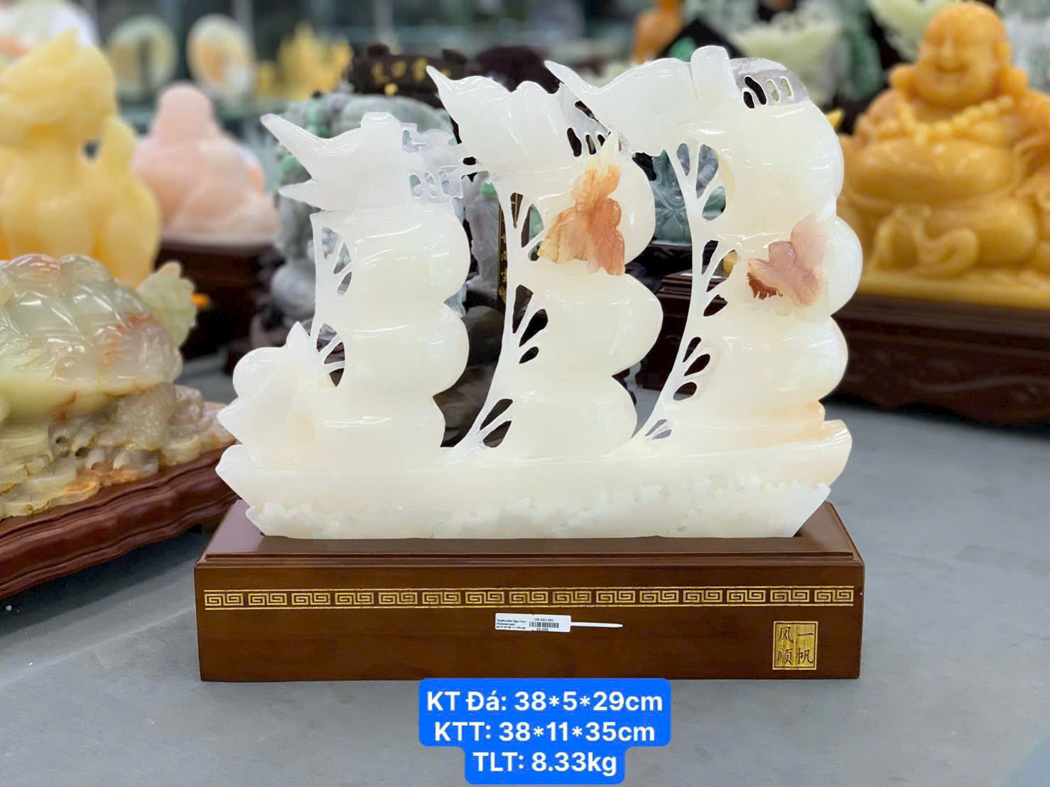 Thuyền buồm Ngọc Onyx (KT: 38*5*29cm )