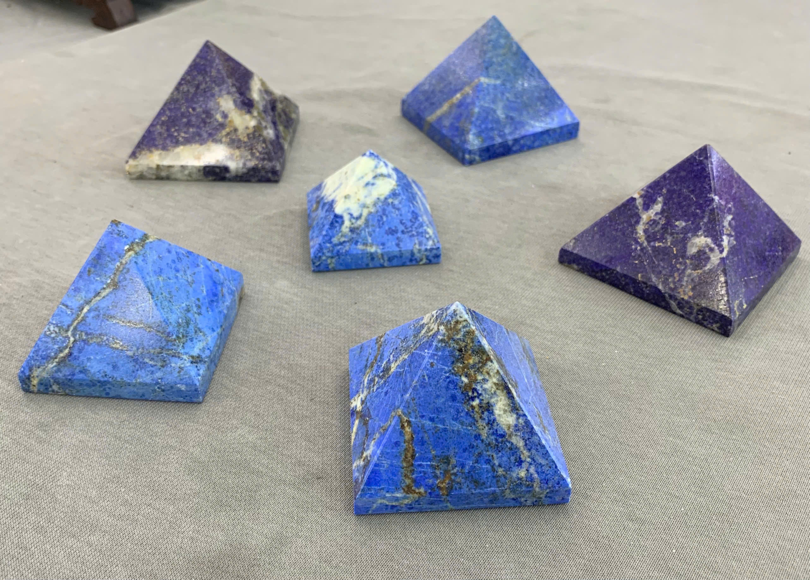 Kim Tự Tháp Lapis 2A ( 1kg )