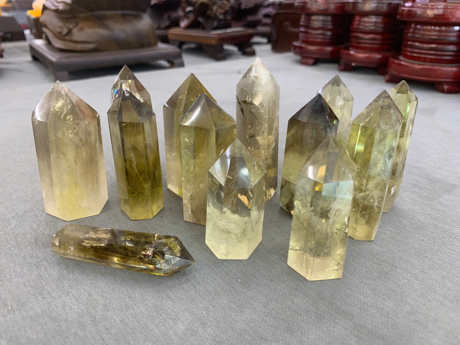 Trụ Thạch Anh Vàng 10cm 4A ( 1kg )